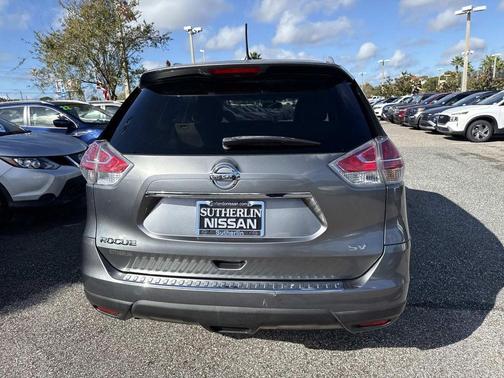 2016 Nissan Rogue SV