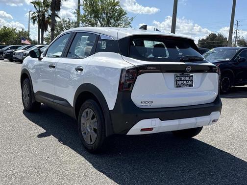 Fresh Powder 2026 Nissan Kicks S
