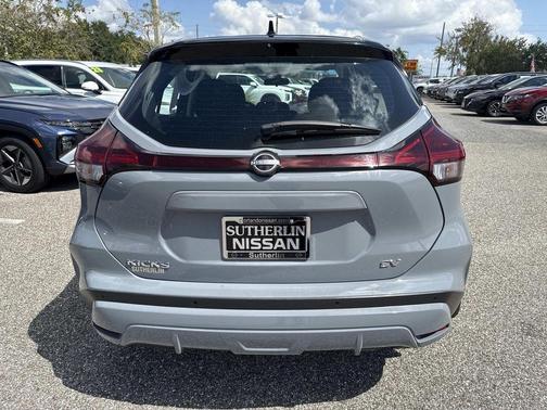 2023 Nissan Kicks SV