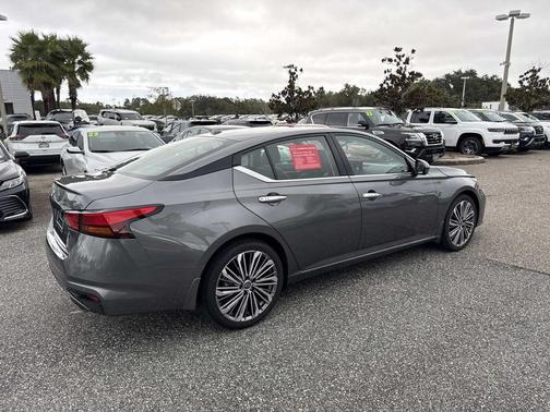 2025 Nissan Altima SL