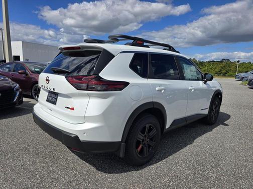 2026 Nissan Rogue Rock Creek