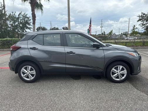 2024 Nissan Kicks S