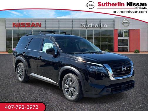 2025 Nissan Pathfinder SV