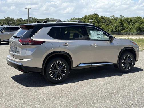 2t Chpn Blk Roo 2026 Nissan Rogue Platinum