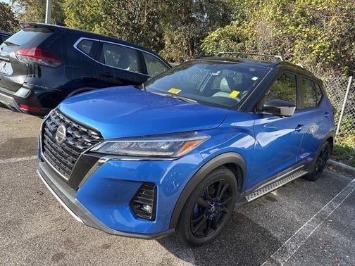 2021 Nissan Kicks SR
