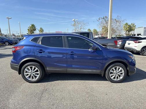 2021 Nissan Rogue Sport SV