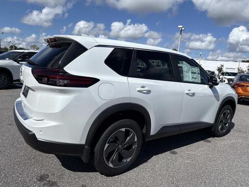 2025 Nissan Rogue SV