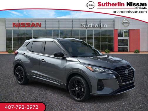 2023 Nissan Kicks SR