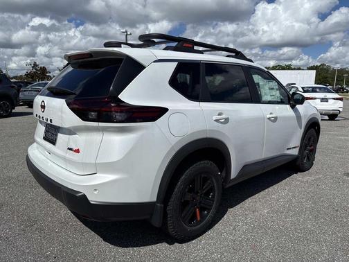 2025 Nissan Rogue Rock Creek