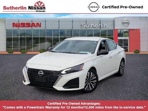 Glacier White 2025 Nissan Altima SV