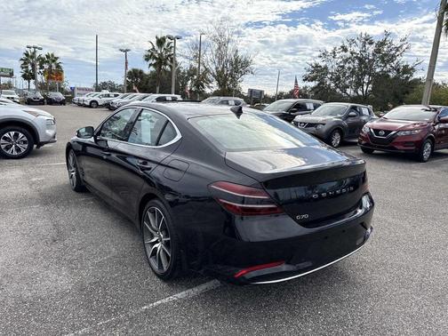 2022 Genesis G70 2.0T