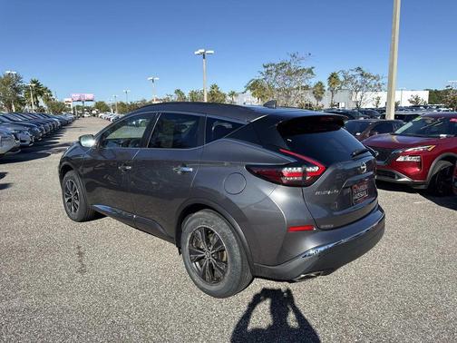 2023 Nissan Murano SV