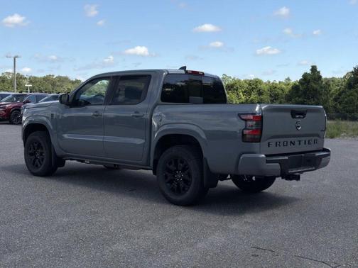 Boulder Gray Metallic 2026 Nissan Frontier SV