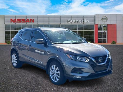 2022 Nissan Rogue Sport SV
