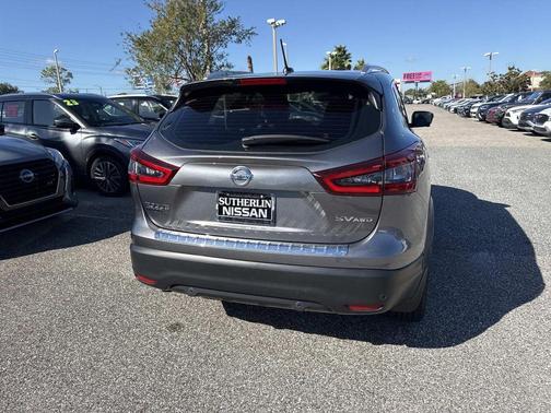 2022 Nissan Rogue Sport SV