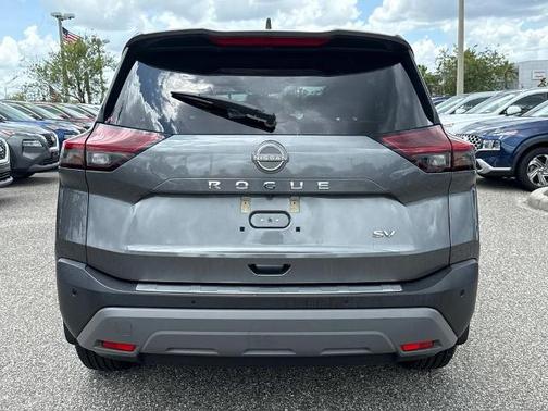 2022 Nissan Rogue SV