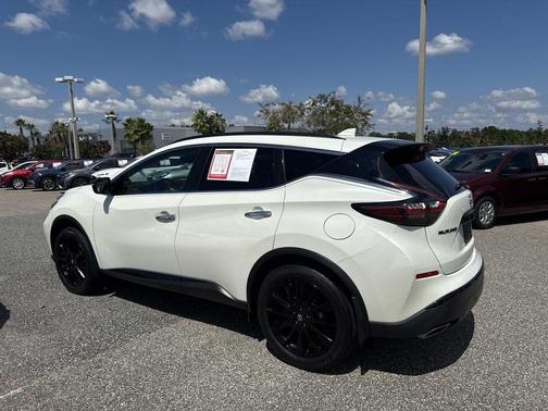 2023 Nissan Murano SV