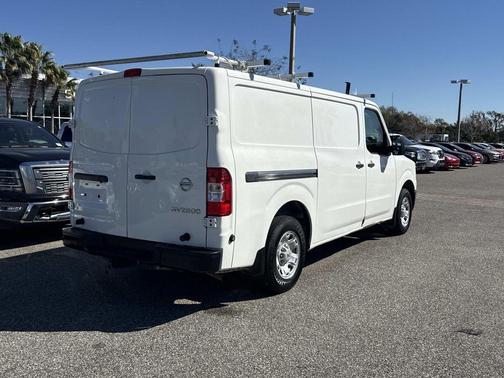 2021 Nissan NV Cargo NV2500 HD SV V6/SV V8