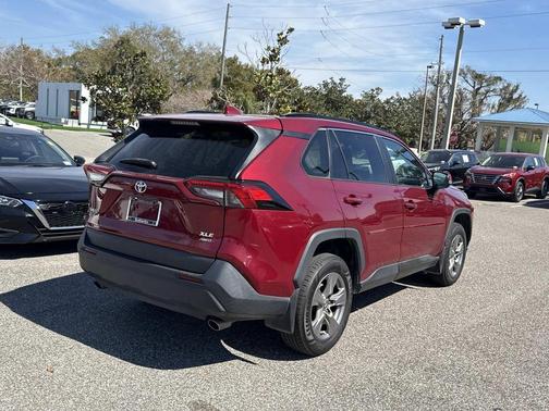 2022 Toyota RAV4 XLE