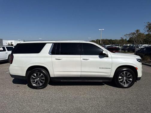 2022 Chevrolet Suburban LT
