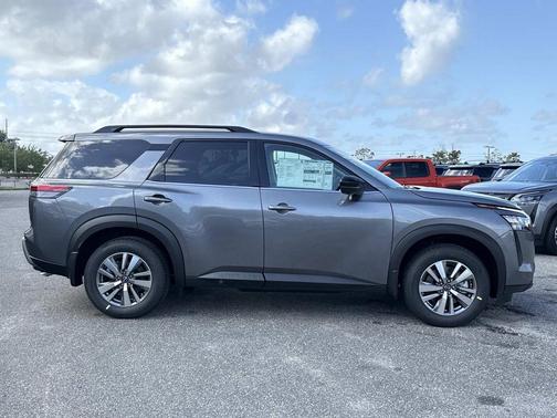 Gun Metallic 2026 Nissan Pathfinder SL