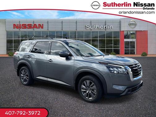 2024 Nissan Pathfinder SV