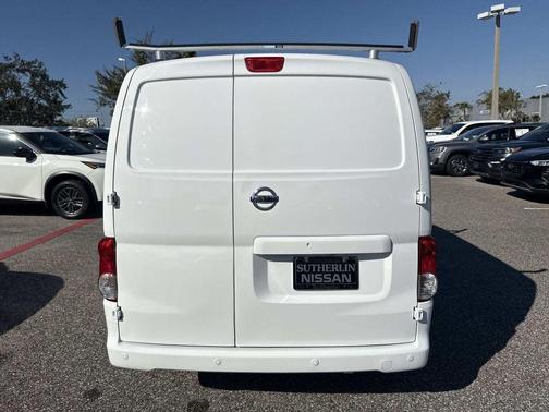 2021 Nissan NV200 SV