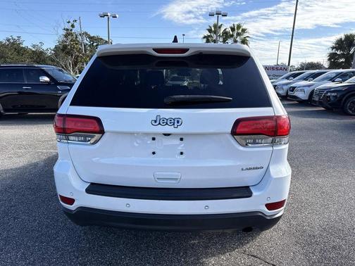 2020 Jeep Grand Cherokee Laredo E