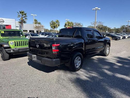 2023 Nissan Frontier S