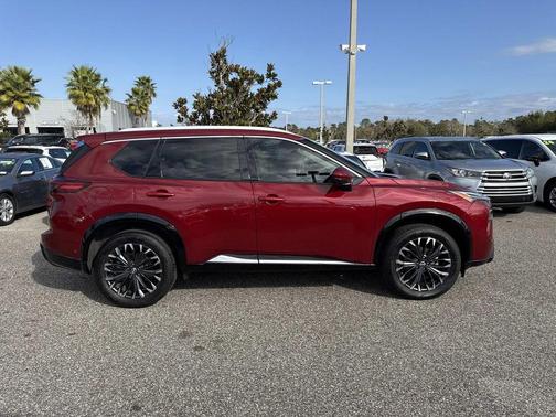 2025 Nissan Rogue Platinum