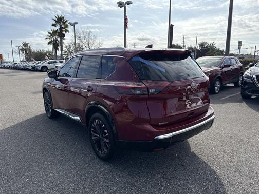 2025 Nissan Rogue Platinum