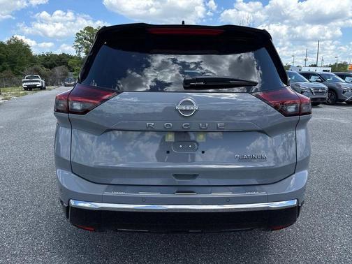 2025 Nissan Rogue Platinum