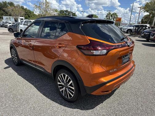 2023 Nissan Kicks SR