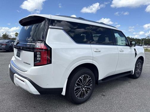 2025 Nissan Armada Platinum