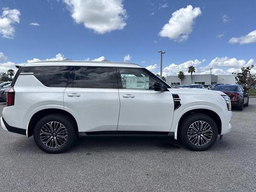 2025 Nissan Armada Platinum