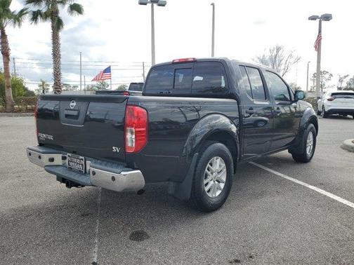 Photo 5 of 27 of 2019 Nissan Frontier SV