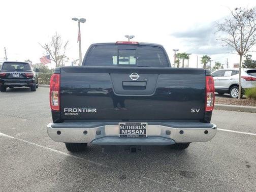 Photo 4 of 27 of 2019 Nissan Frontier SV