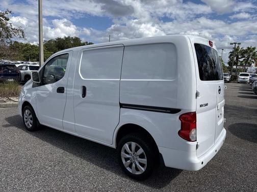 2021 Nissan NV200 SV