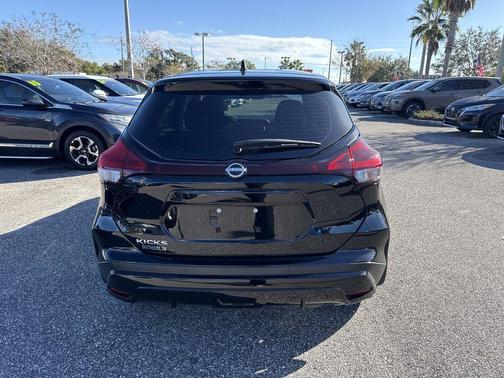 2024 Nissan Kicks S