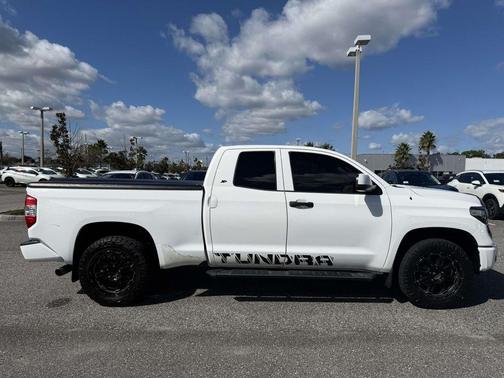 2015 Toyota Tundra SR