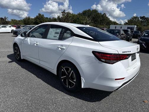 2025 Nissan Sentra SV