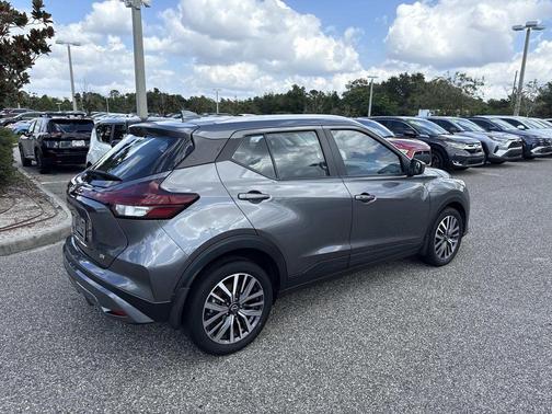 2024 Nissan Kicks SV