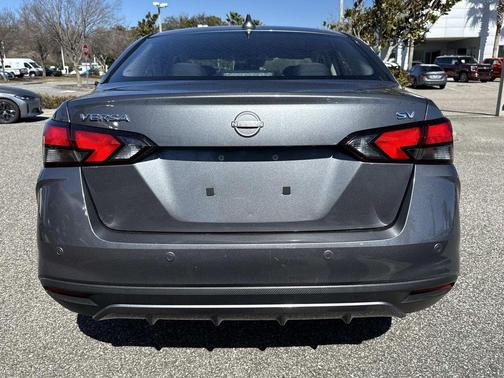 2023 Nissan Versa 1.6 SV