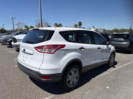2014 Ford Escape S