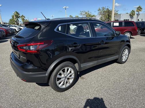 2020 Nissan Rogue Sport SV