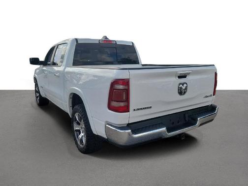 Bright White Clearcoat 2020 RAM 1500 Laramie