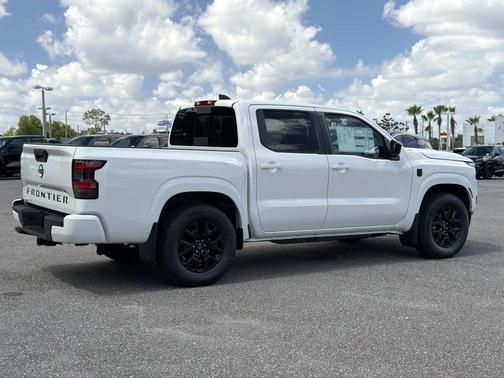 Glacier White 2026 Nissan Frontier SV