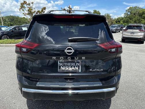 2025 Nissan Rogue Platinum