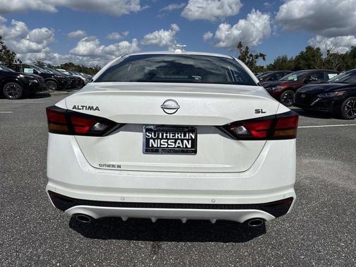 2025 Nissan Altima SL