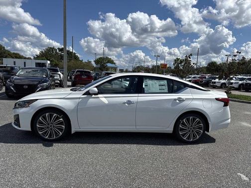 2025 Nissan Altima SL